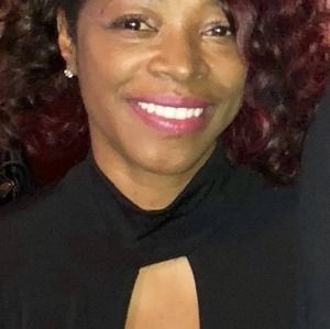 Meet your Posher, Danita